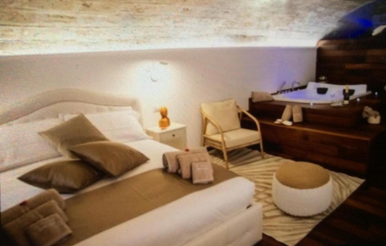 Lc Luxury Apartment Бари Екстериор снимка