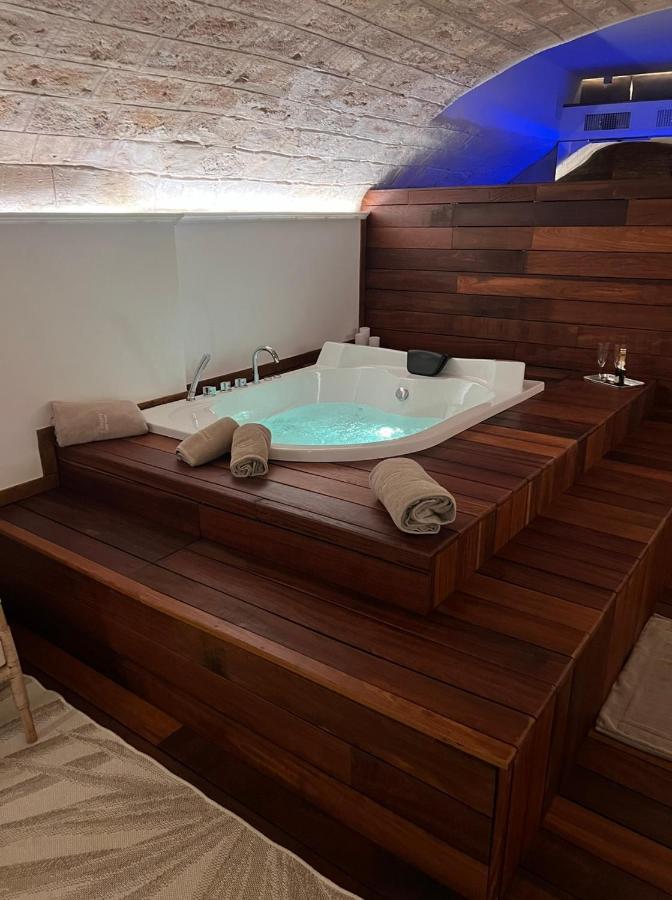 Lc Luxury Apartment Бари Екстериор снимка