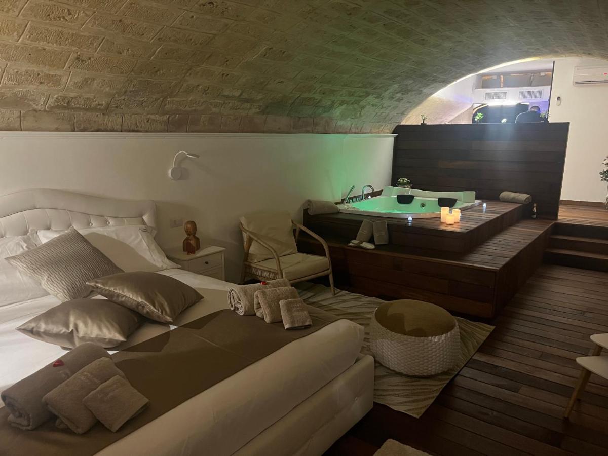 Lc Luxury Apartment Бари Екстериор снимка