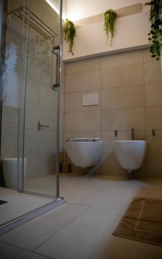 Lc Luxury Apartment Бари Екстериор снимка