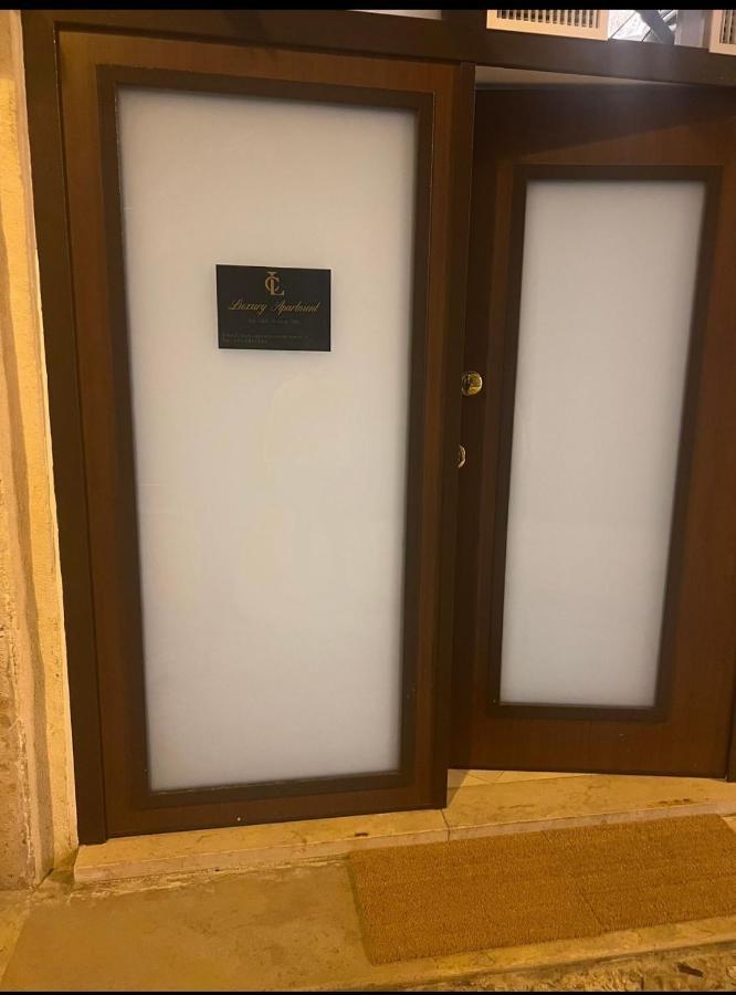 Lc Luxury Apartment Бари Екстериор снимка